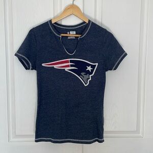 NFL Team Apparel New England Patriots Women’s Medium T-Shirt